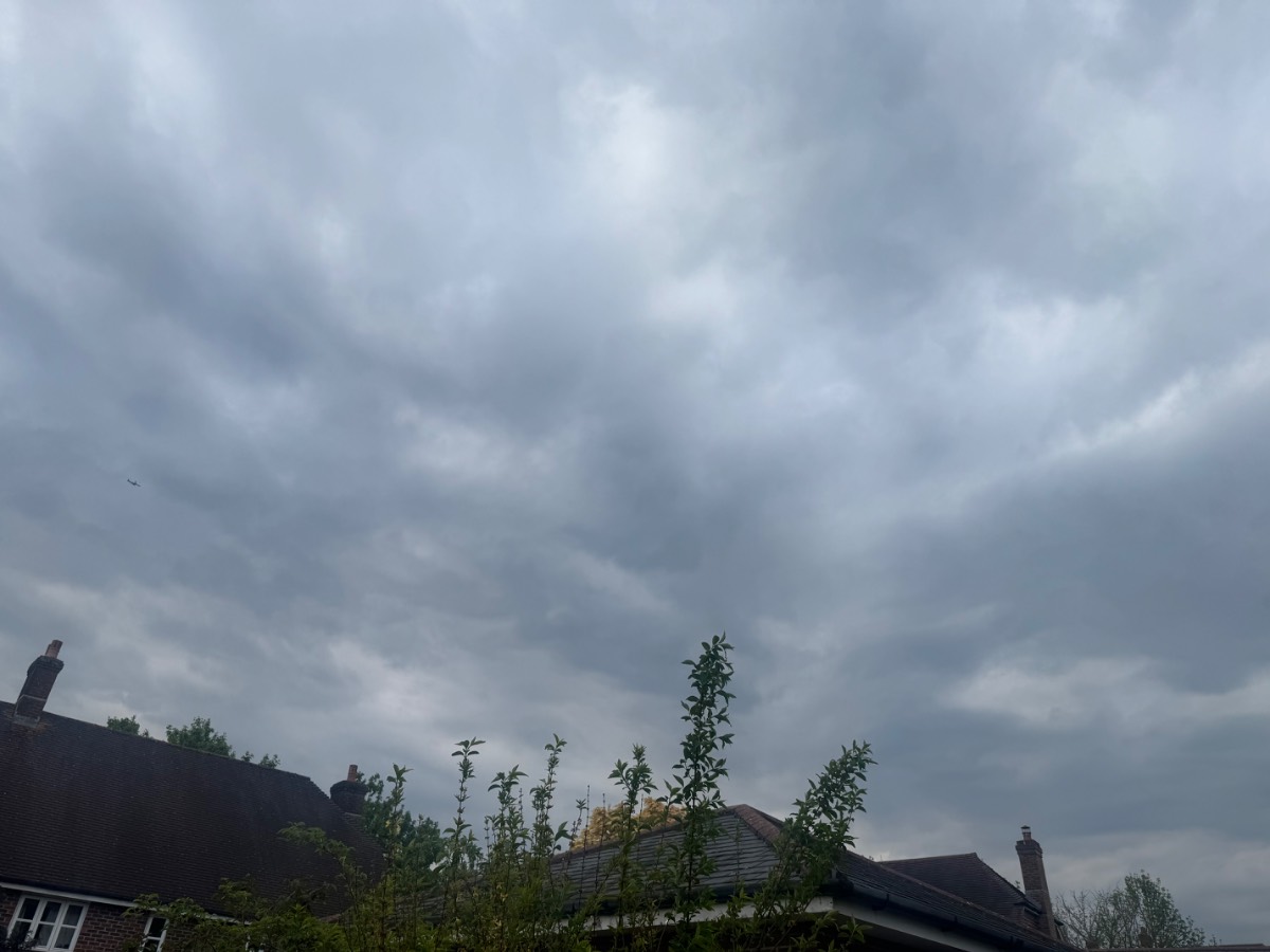 Billingshurst, , Thundery rain due. ...