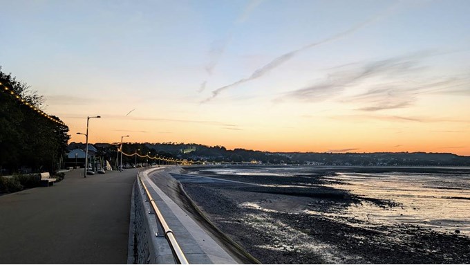 Mumbles seafront. Posted by Brian Gaze