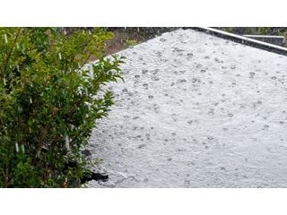 Heavy and thundery showers develop