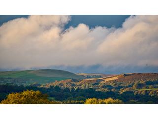 Wet weather moves in from the west